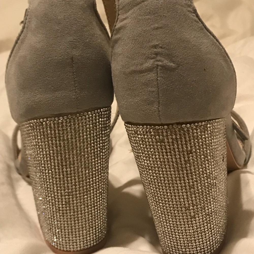 Sandals - Picture 3 of 5